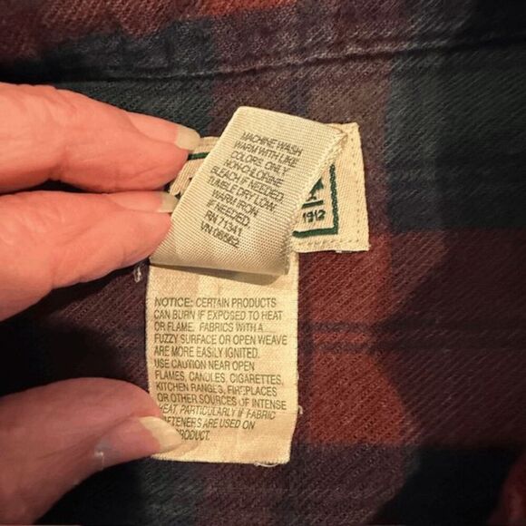 L.L. Bean Scotch Plaid Flannel Buchanan Traditional Red Green Blue Size Large - Picture 5 of 9